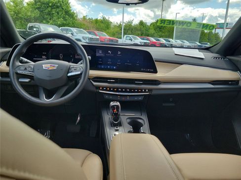 Used 2024 Cadillac XT4 Premium Luxury w/ Active Safety Package AWD/4WD image 11