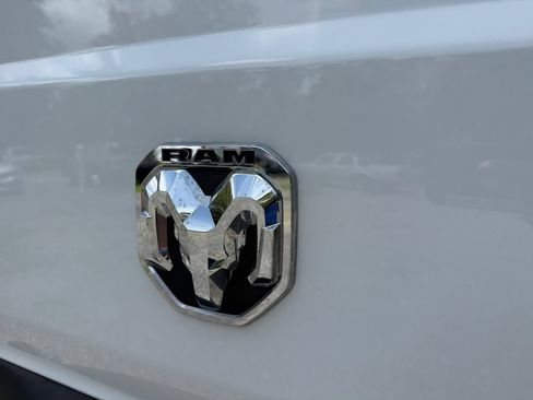 Used 2025 RAM ProMaster 2500 w/ Convenience Group FWD image 17