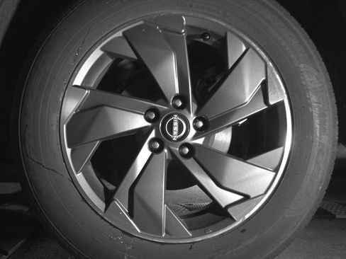 Used 2025 Nissan Rogue SV FWD image 14