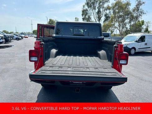 Used 2023 Jeep Gladiator Overland w/ Cold Weather Group image 16