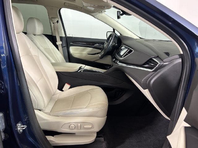 Used 2024 Buick Enclave Essence w/ Experience Buick Package AWD/4WD image 27