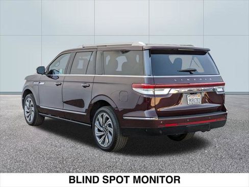 Used 2024 Lincoln Navigator L Reserve image 6