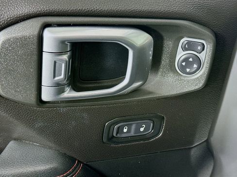 Used 2019 Jeep Wrangler Unlimited Rubicon image 21