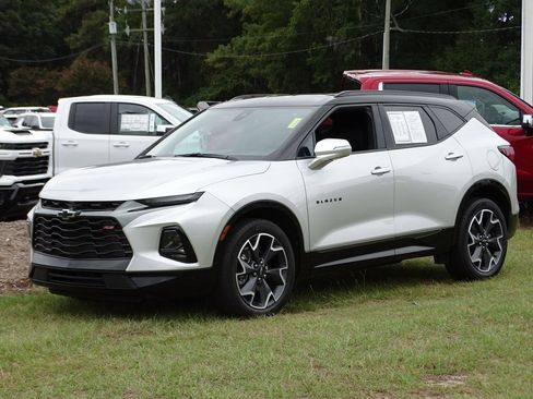 Used 2022 Chevrolet Blazer RS image 2