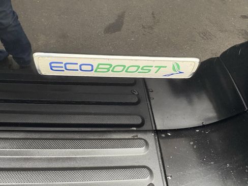 Used 2015 Ford Expedition Limited RWD image 12