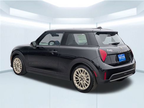 New 2026 MINI Cooper 2-Door Hardtop FWD image 3