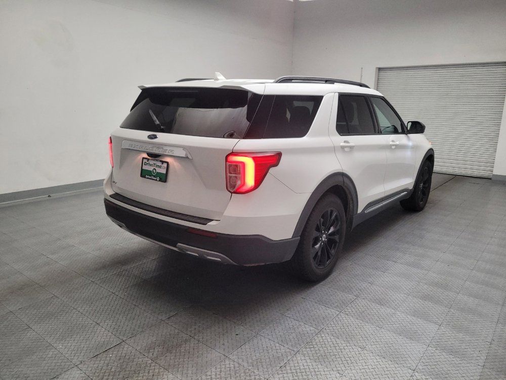 Used 2021 Ford Explorer XLT w/ Equipment Group 202A RWD image 9