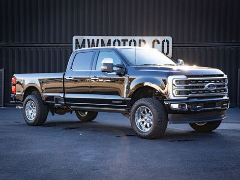 Used 2023 Ford F350 Platinum AWD/4WD image 1