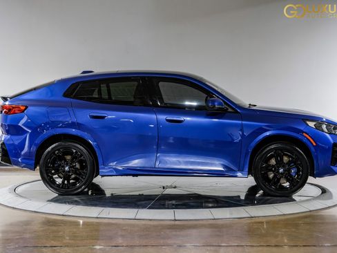 Used 2025 BMW X2 xDrive28i image 9