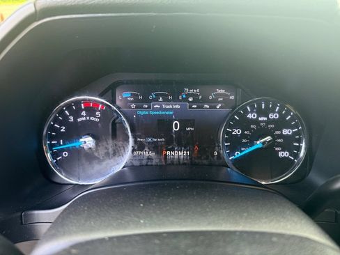 Used 2019 Ford F250 Platinum w/ Platinum Ultimate Package AWD/4WD image 16