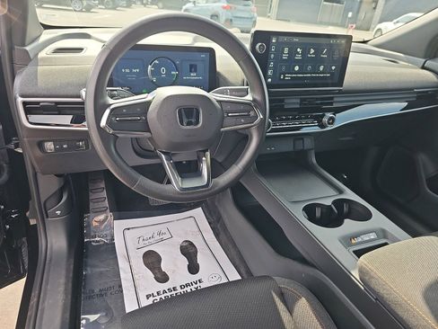 Used 2024 Honda Prologue EX image 17