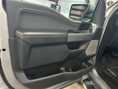 Used 2022 Ford F150 Lariat w/ Max Trailer Tow Package image 28