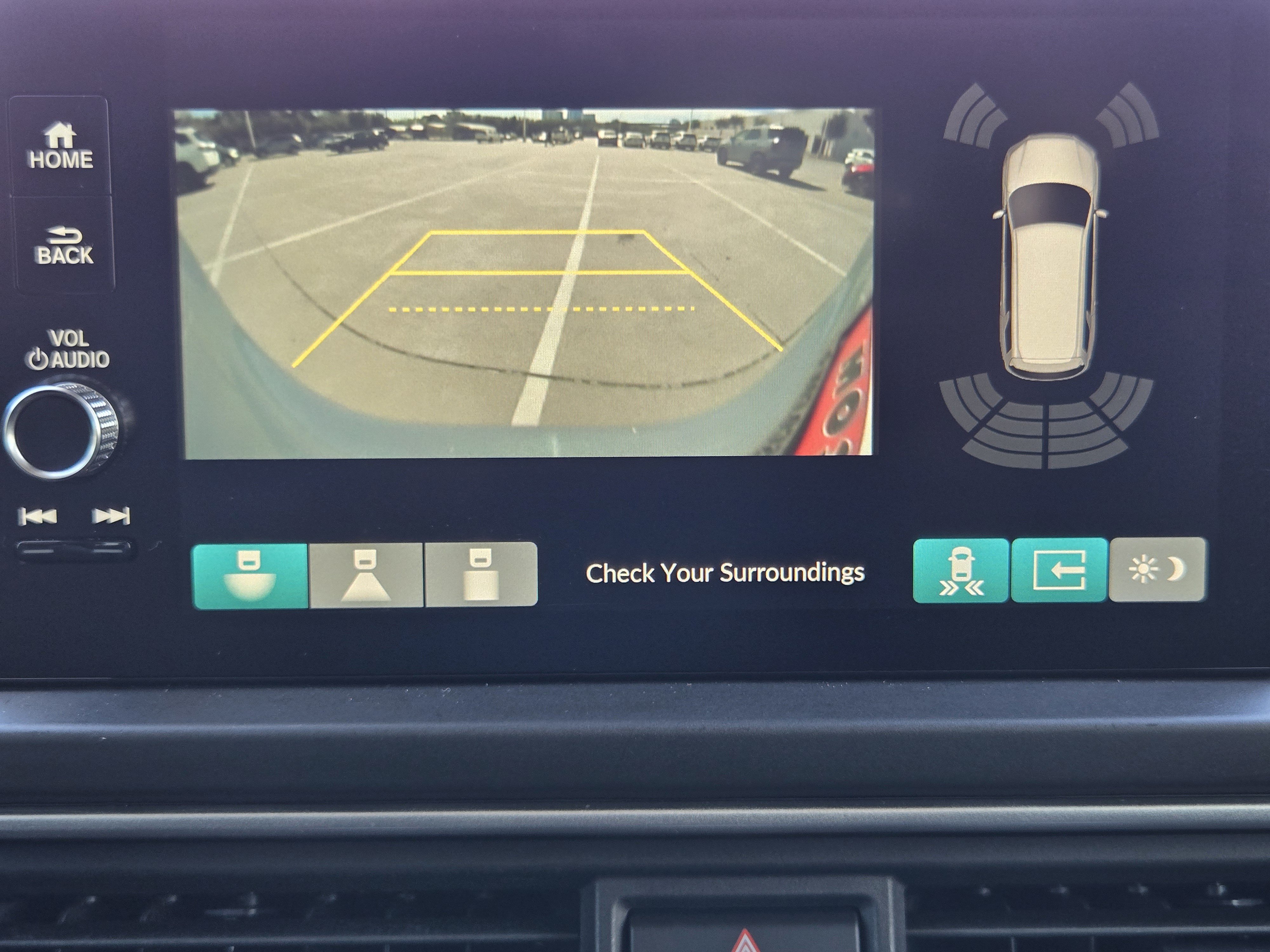 Certified 2025 Honda Pilot Touring image 18