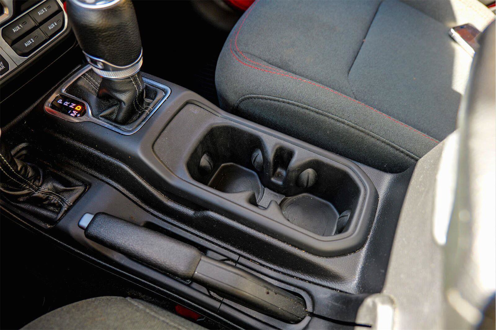 Used 2026 Jeep Wrangler Unlimited Rubicon AWD/4WD image 24