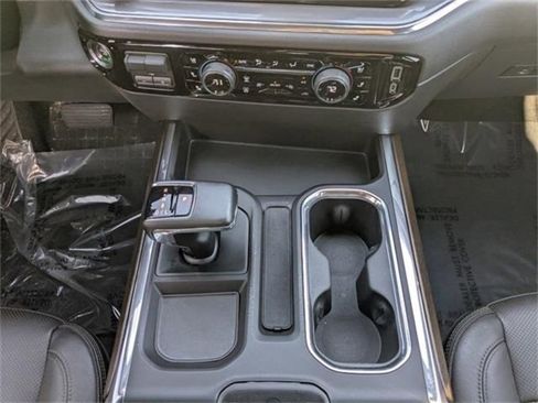 Used 2023 Chevrolet Silverado 1500 High Country w/ Technology Package image 22