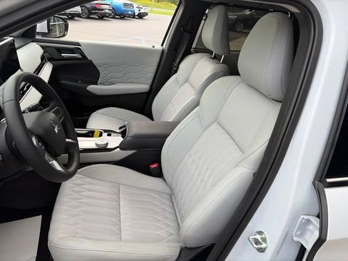 Used 2026 Mitsubishi Outlander SEL AWD/4WD image 7