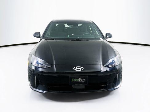 Used 2024 Hyundai Ioniq 6 SE RWD image 2
