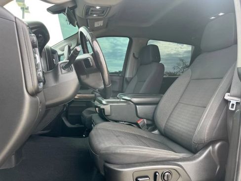 Used 2020 Chevrolet Silverado 1500 LT w/ All-Star Edition image 12