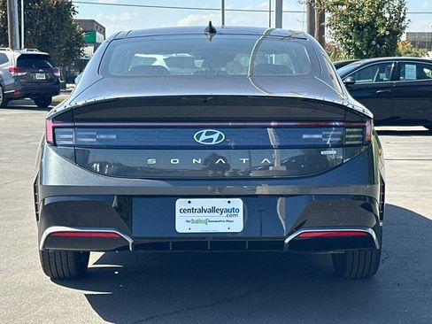 New 2026 Hyundai Sonata SEL image 5