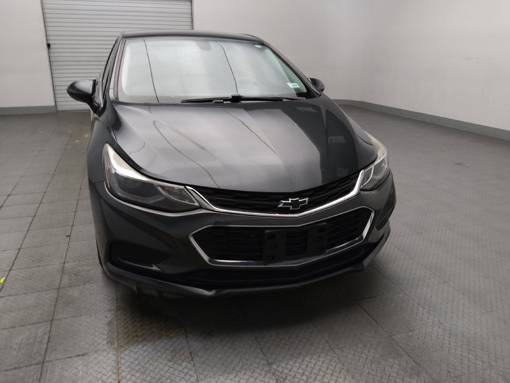 Used 2018 Chevrolet Cruze LT FWD image 14
