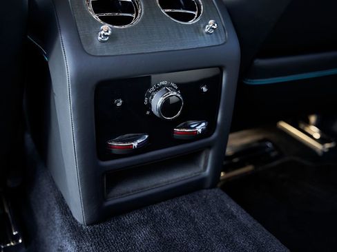 Used 2025 Rolls-Royce Ghost AWD/4WD image 65