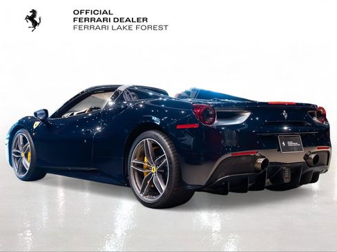 Used 2018 Ferrari 488 Spider RWD image 2