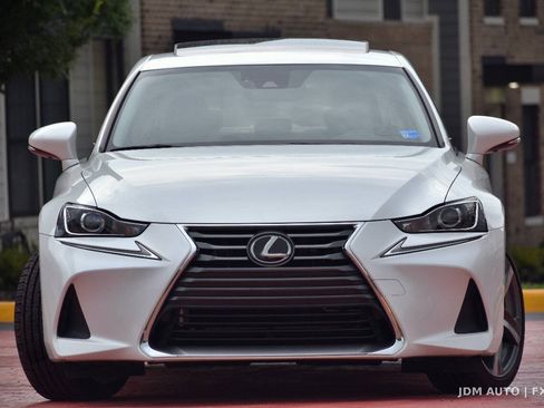 Used 2018 Lexus IS 300 AWD w/ Comfort Package image 3