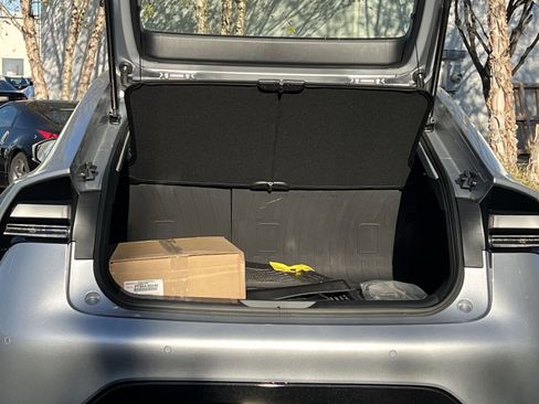 New 2026 Toyota Prius Plug-In Hybrid image 18