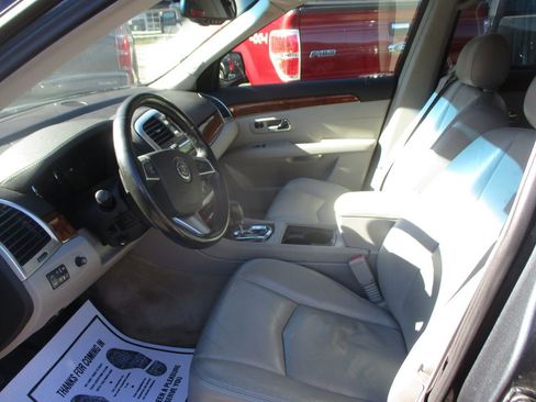 Used 2009 Cadillac SRX AWD w/ Third Row Seating Package image 10