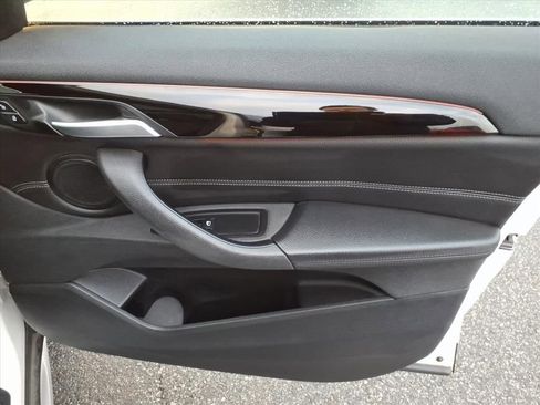 Used 2018 BMW X1 xDrive28i image 17