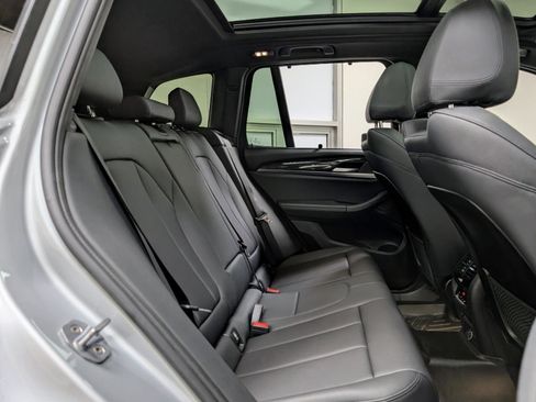 Used 2018 BMW X3 xDrive30i w/ Premium Package image 24