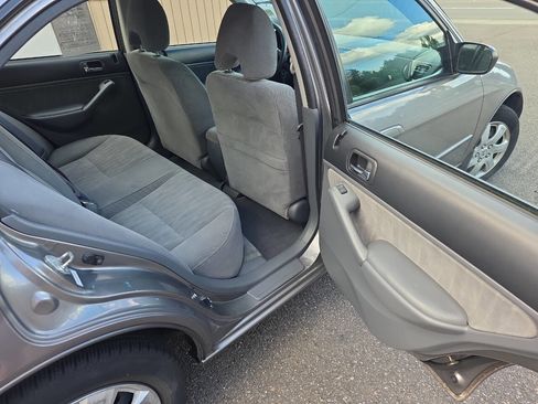 Used 2004 Honda Civic LX image 17
