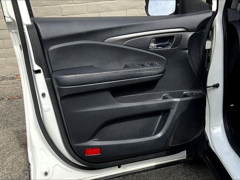 Used 2017 Honda Pilot EX-L image 22