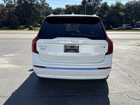 New 2026 Volvo XC90 B5 Core image 4