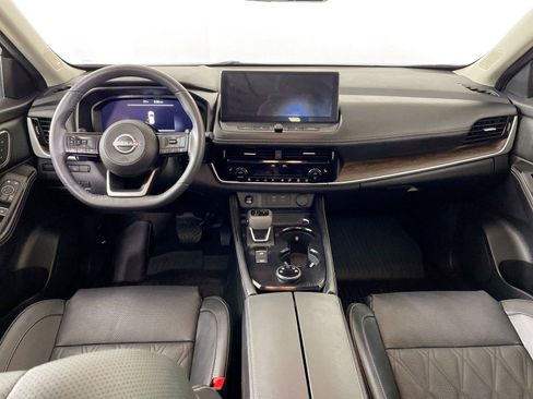 Used 2024 Nissan Rogue Platinum w/ Platinum Premium Package AWD/4WD image 31