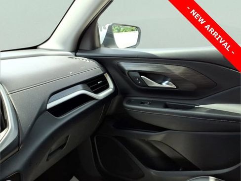 Used 2022 GMC Terrain SLT w/ Tech Package AWD/4WD image 23