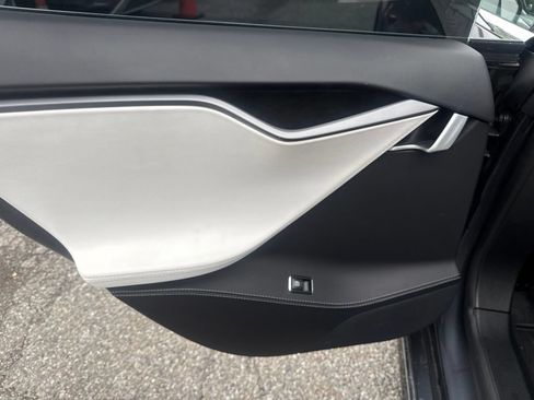 Used 2020 Tesla Model S Performance AWD/4WD image 30