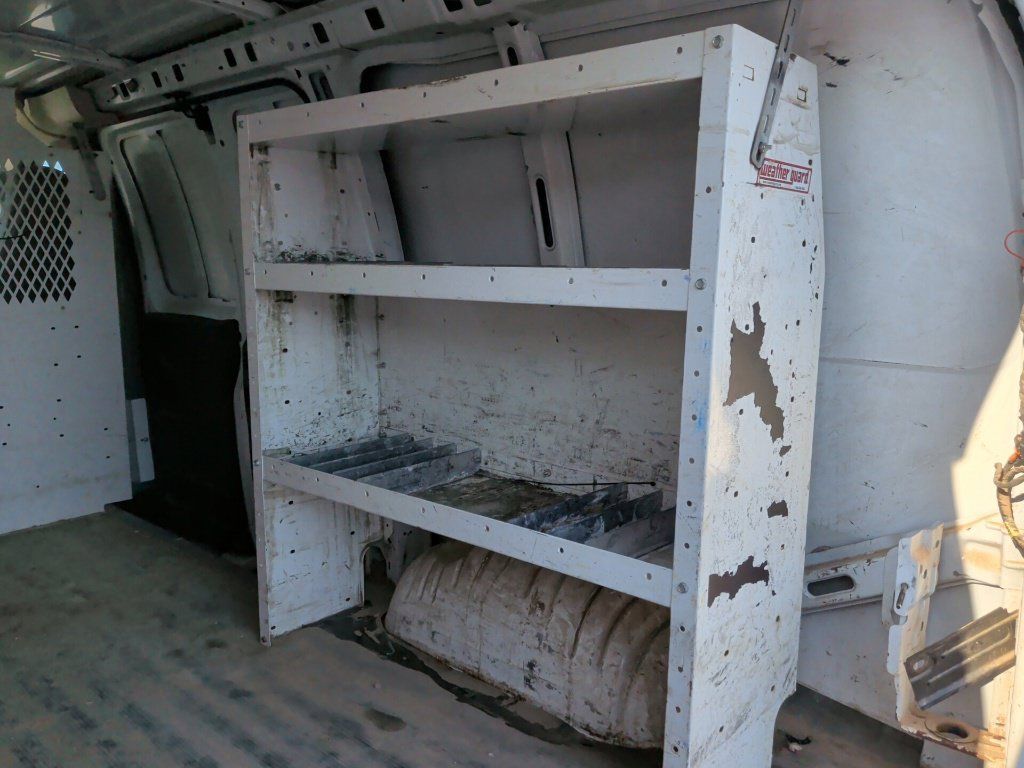 Used 2022 Chevrolet Express 2500 RWD image 6