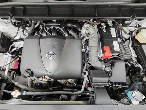 Used 2022 Toyota Highlander XSE AWD/4WD image 32