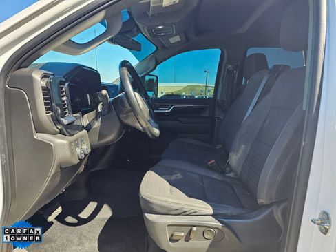 Used 2024 Chevrolet Silverado 2500 LT AWD/4WD image 15