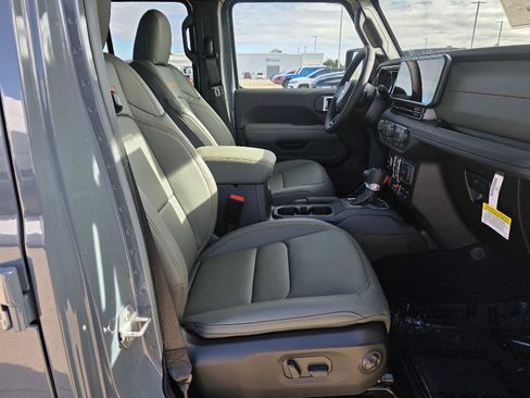 New 2026 Jeep Gladiator Mojave image 27