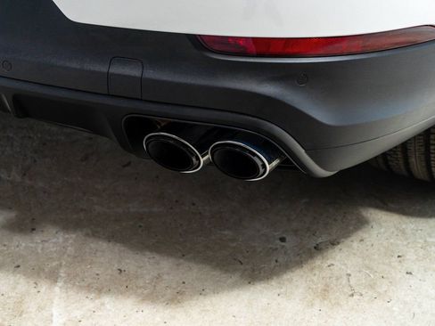 New 2026 Porsche Cayenne image 33