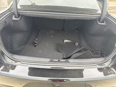 Used 2020 Dodge Charger SXT image 12