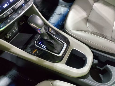 Used 2019 Hyundai Ioniq Limited FWD image 32