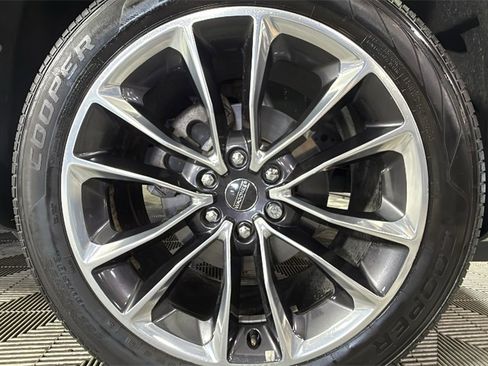 Used 2022 Jeep Wagoneer Series II w/ Premium Group I image 40