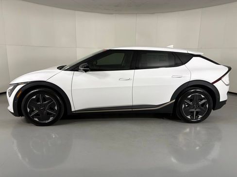 New 2025 Kia EV6 Light image 5