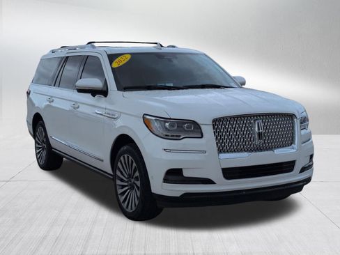 Used 2022 Lincoln Navigator L Reserve image 8