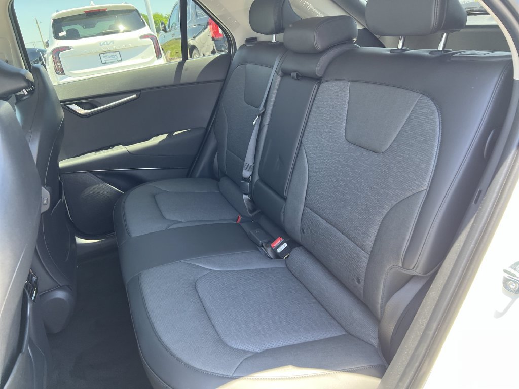New 2026 Kia Niro Wave w/ Wave Preserve Package FWD image 23