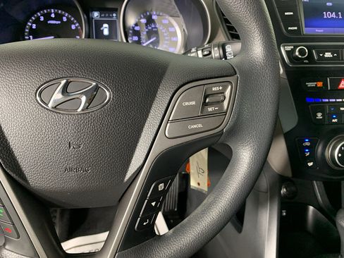 Used 2018 Hyundai Santa Fe Sport FWD image 19