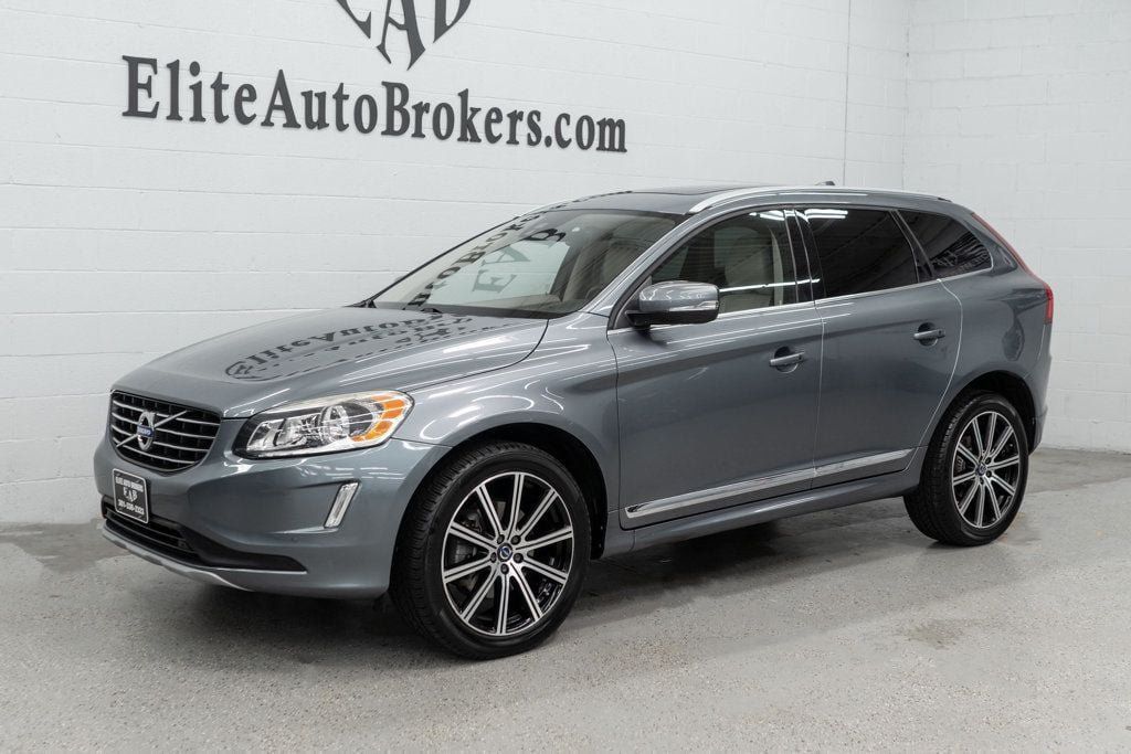 Used 2016 Volvo XC60 T5 Premier w/ Proximity Package FWD image 32